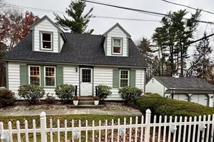 5 Whiton Pl, Plaistow, NH 03865 - Photo 3