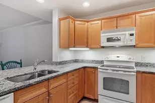 1117 Emerald Ct, Tewksbury, MA 01876 - Photo 7