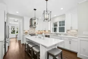 71 Weston Ln, Hopkinton, MA 01748 - Photo 5