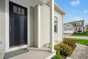 71 Weston Ln, Hopkinton, MA 01748 - Photo 3