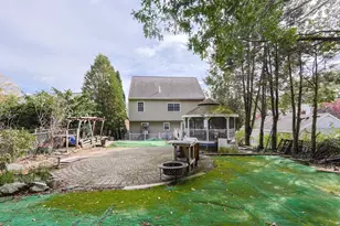 8 Ralph St, Medford, MA 02155 - Photo 39