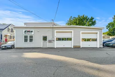 8 Marshall St, Methuen, MA 01844 - Photo 1