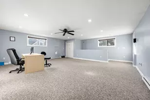 8 Marshall St, Methuen, MA 01844 - Photo 39