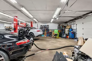 8 Marshall St, Methuen, MA 01844 - Photo 27