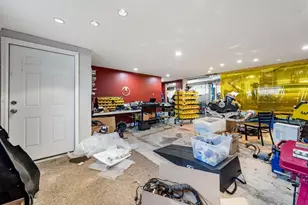 8 Marshall St, Methuen, MA 01844 - Photo 37