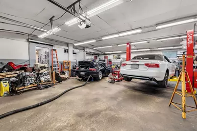 8 Marshall St, Methuen, MA 01844 - Photo 29