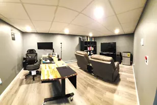 6 Susan Cir, Carver, MA 02330 - Photo 25