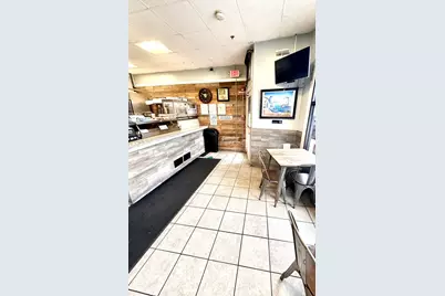 37 Confidential Street, Boston, MA 02131 - Photo 5