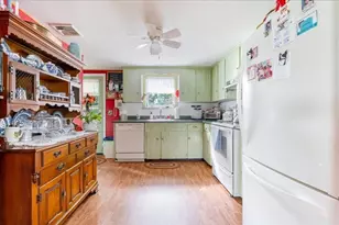 47 Beech Rd, Avon, MA 02322 - Photo 9