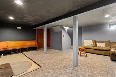 30 Wampum Ave, Waltham, MA 02451 - Photo 15