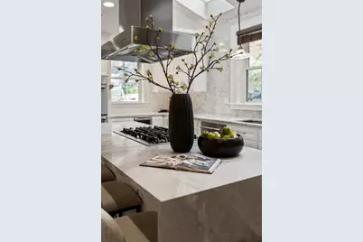 64 Walker St, Boston, MA 02129 - Photo 11