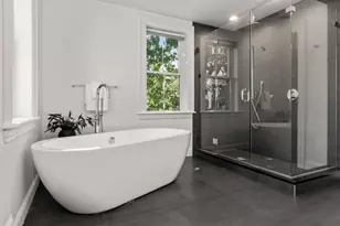 64 Walker St, Boston, MA 02129 - Photo 19