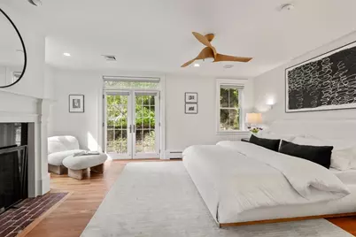 64 Walker St, Boston, MA 02129 - Photo 15