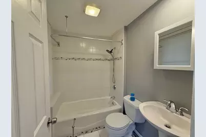 21 Hurd St #2, Lowell, MA 01852 - Photo 5