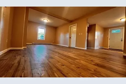 81 McCarthy Ave, Chicopee, MA 01020 - Photo 17