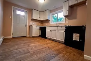 81 McCarthy Ave, Chicopee, MA 01020 - Photo 7