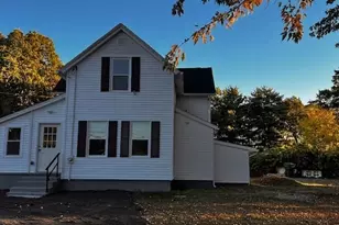 81 McCarthy Ave, Chicopee, MA 01020 - Photo 1