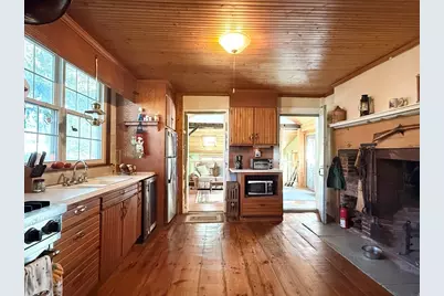 334 Elm Street, West Springfield, MA 01089 - Photo 15