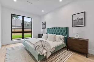 1114 Beacon St, Newton, MA 02461 - Photo 25