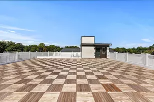 1114 Beacon St, Newton, MA 02461 - Photo 33