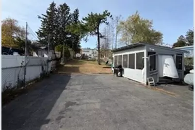 74 East St, Fitchburg, MA 01420 - Photo 17