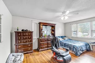 101 Regal St, Springfield, MA 01118 - Photo 7