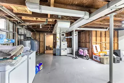 101 Regal St, Springfield, MA 01118 - Photo 23