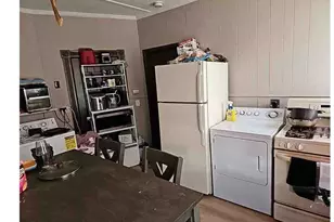 86 W Main St, North Adams, MA 01247 - Photo 9