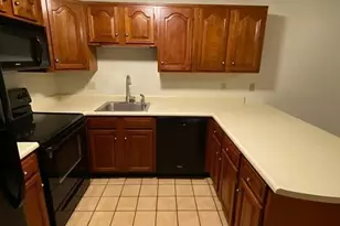 132 Tyngsboro Rd, Chelmsford, MA 01863 - Photo 3