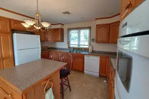 391 Clarkson St, Fall River, MA 02724 - Photo 13