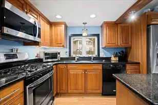 7 Lawson Ave, Lancaster, MA 01523 - Photo 9