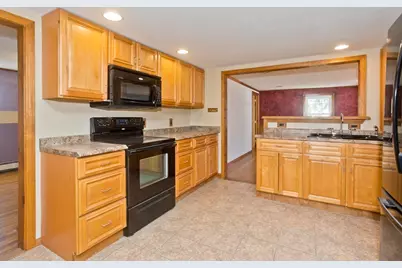 90 Anson St, Chicopee, MA 01020 - Photo 7