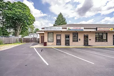 8-16 Chestnut St #16, West Springfield, MA 01089 - Photo 1