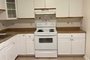 3920 Mystic Valley Pkwy, Medford, MA 02155 - Photo 7