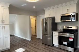 13 Ethel St, Blackstone, MA 01504 - Photo 5