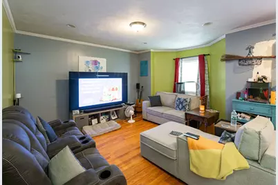 17 Arlington St, Haverhill, MA 01830 - Photo 5