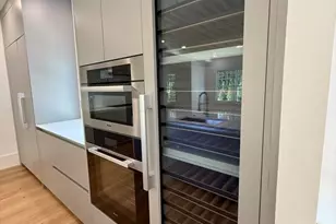 2 Effie Pl, Lexington, MA 02421 - Photo 7