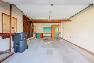 7 Pleasant St, Grafton, MA 01519 - Photo 17