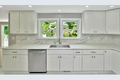 87 Summer St, Abington, MA 02351 - Photo 5