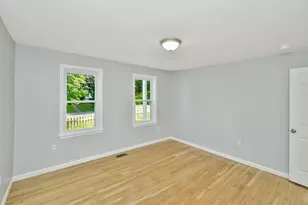 87 Summer St, Abington, MA 02351 - Photo 15