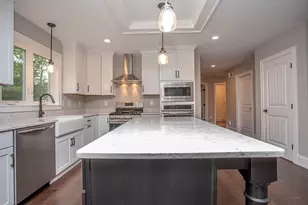 37 Metacomet Rd, West Bridgewater, MA 02379 - Photo 9