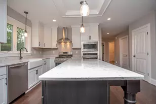 37 Metacomet Rd, West Bridgewater, MA 02379 - Photo 9