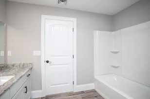 37 Metacomet Rd, West Bridgewater, MA 02379 - Photo 25