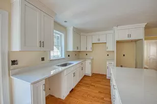 7 N Winnifred Rd, Brockton, MA 02301 - Photo 15