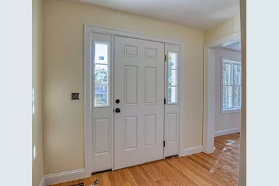 7 N Winnifred Rd, Brockton, MA 02301 - Photo 13