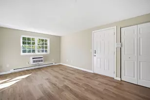 15 Maple Crest Cir, Holyoke, MA 01040 - Photo 11