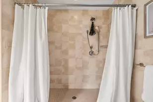 42 Beach St, Boston, MA 02111 - Photo 13