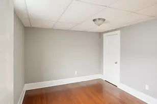 21 Henchman, Worcester, MA 01605 - Photo 7