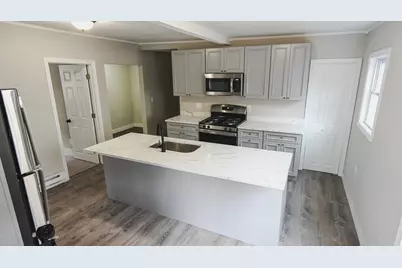 26 Maple St, Spencer, MA 01562 - Photo 3