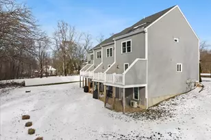 101 Washington St, East Bridgewater, MA 02333 - Photo 3